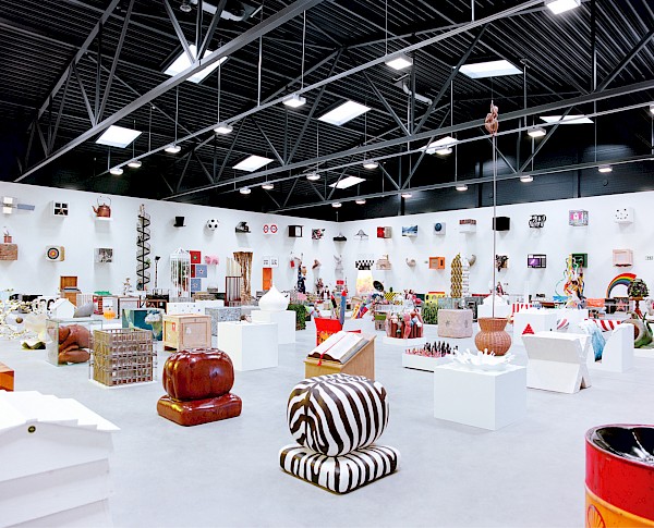 KEITH TYSON BARN SARVISALO ZABLUDOWICZ COLLECTION WALLPAPER*