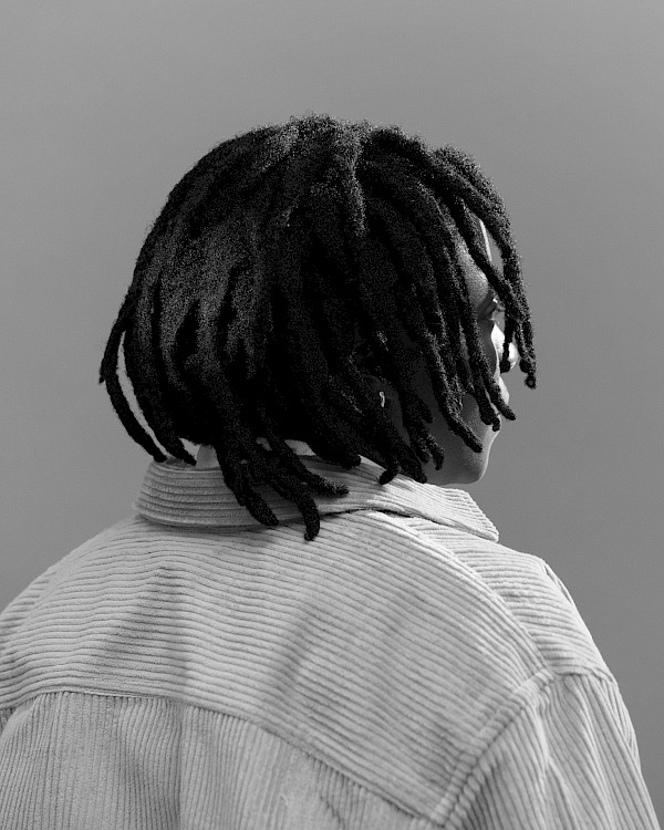 KUDZANAI-VIOLET HWAMI WALLPAPER*