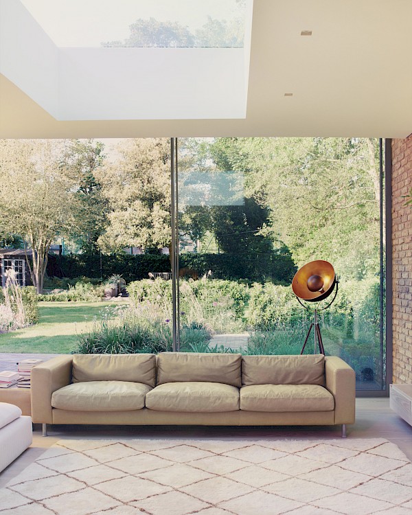 ES DEVLIN W MAGAZINE